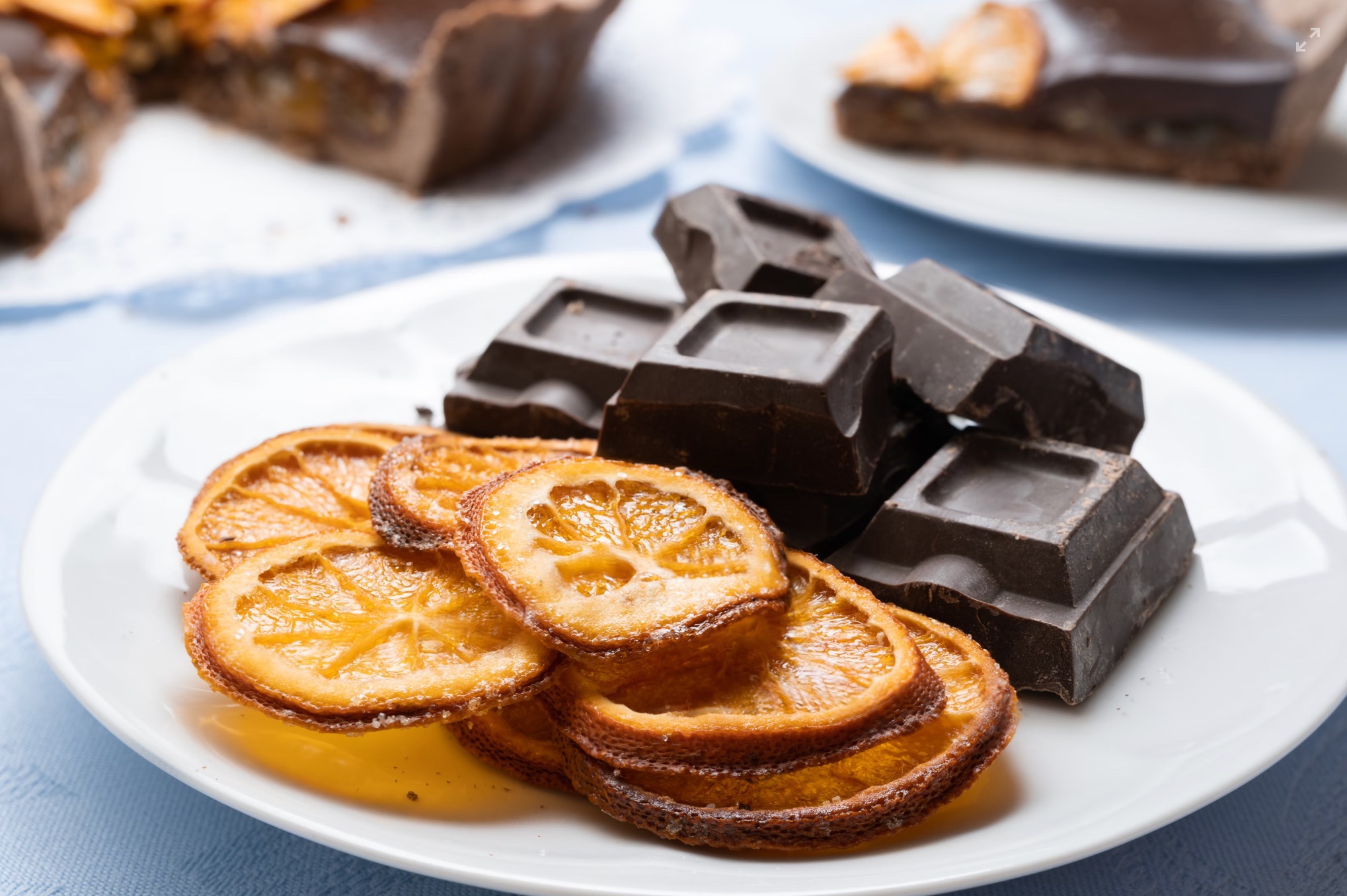 Dark chocolate, mood-boosting food for PMS relief